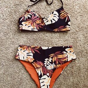 🆕 Cupshe Jungle Print Swimsuit 🌺